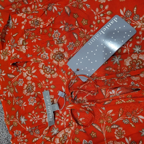 NWT Daniel Rainn Floral Blouse - Picture 5 of 6